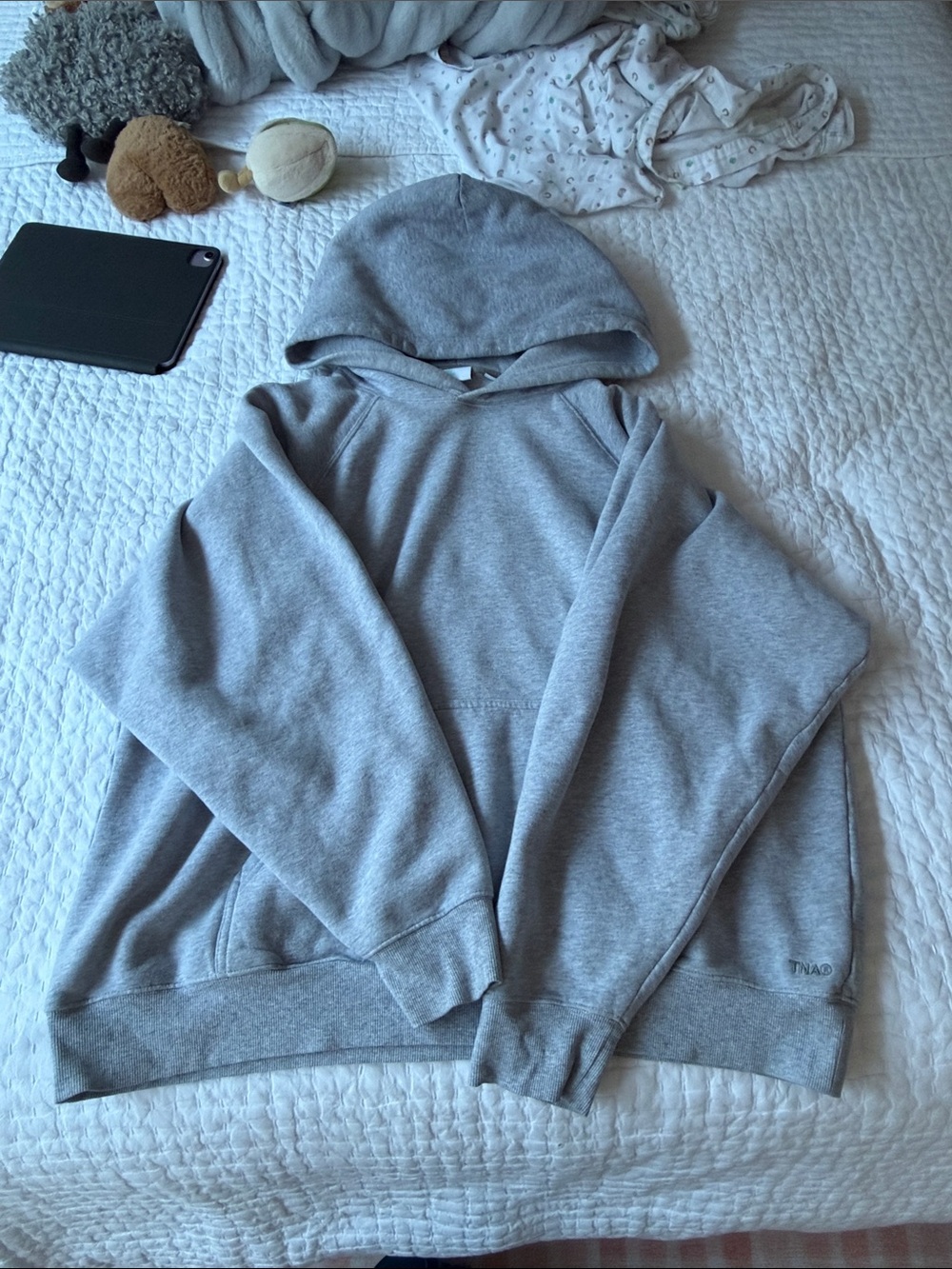 ARITZIA TNA Mega Fleece Size 3 (L/XL)